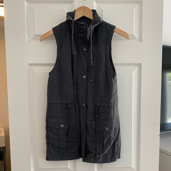 JOLT Utility Vest - Picture 5 of 10